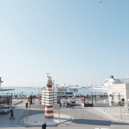 דירות בארי Finestra Sul Porto מראה חיצוני תמונה